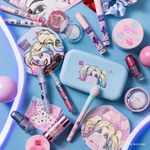 Sombra-Essence-Harley-Quinn-Eyeshadow-Palette-02