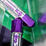 Sombra-Liquida-Catrice-The-Joker-010